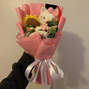 Hello kitty graduation bouquet